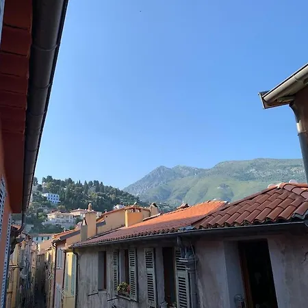 Grand Au Coeur De La Vieille Clim 아파트 *
